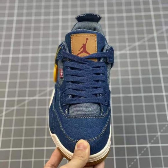 AIR JORDAN 4 RETRO NRG Levi\'s main image 5